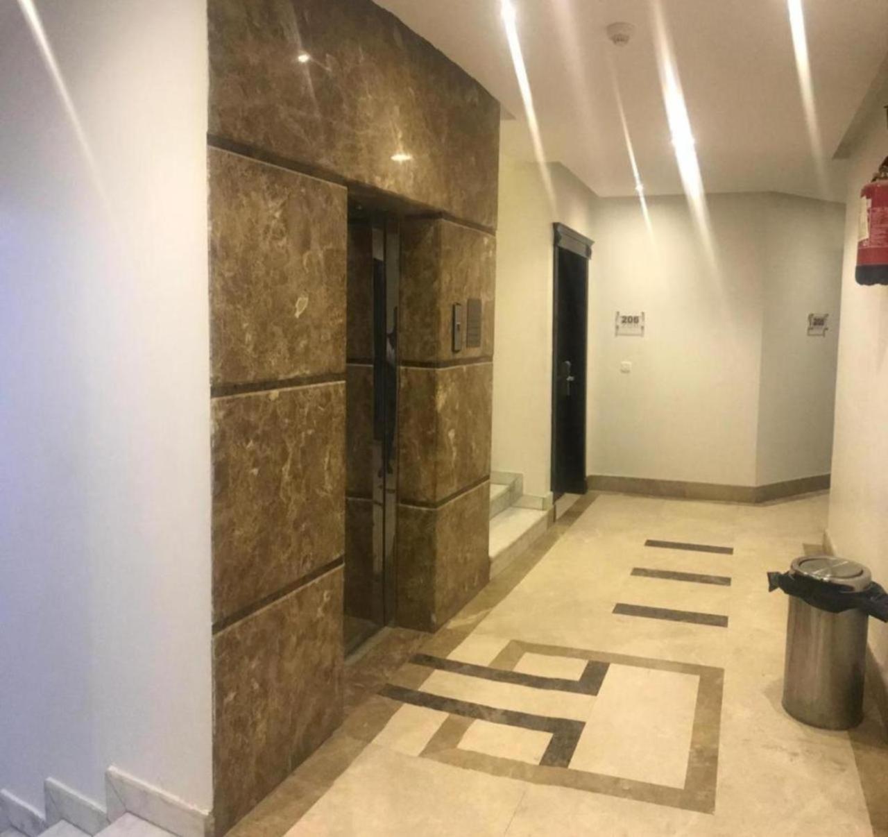 Al Makan 107 Hotel By Al Azmy Riade Exterior foto